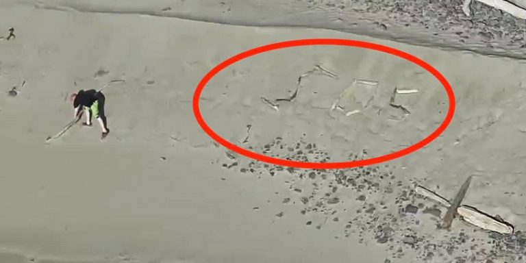 Volunteer Firefighters Rescue Tourists Stranded On Oregon S Lost Boy Beach