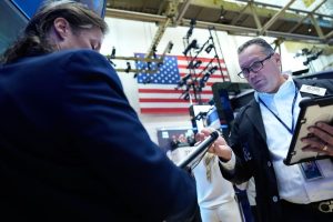 Wall Street Faces Losses As Oil Rises And Fed Rate Hike Odds Grow