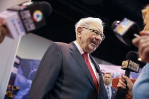 Warren Buffett Steps Down As Berkshire Hathaway Chairman Becomes Chairman Emerit