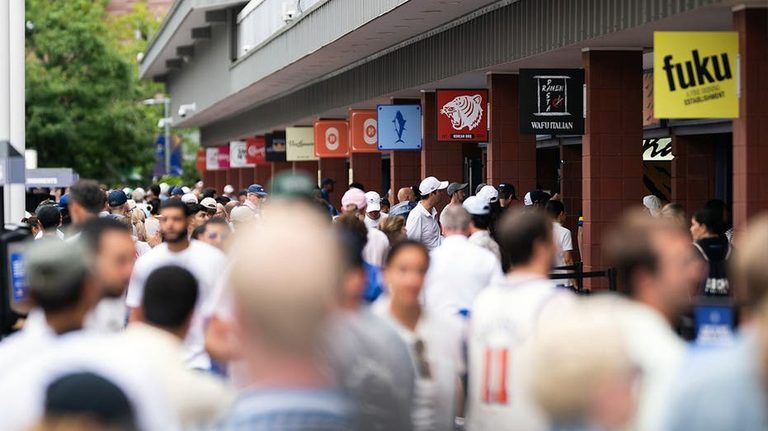 West Village Eatery S 38 French Dip Draws Long Lines At The Us Open
