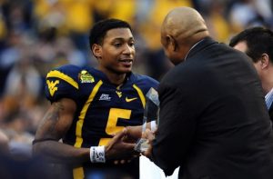 West Virginia Mountaineers Retire Pat White S No 5 Jersey Before Season Opener