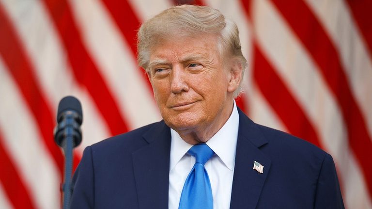 White House Refutes Claims Trump Is Guided By Pardon Brokers After Cbs Report