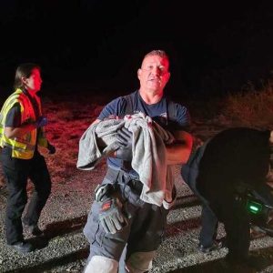 White Sands Emts Deliver Baby On Highway 70 In Early Morning Miracle