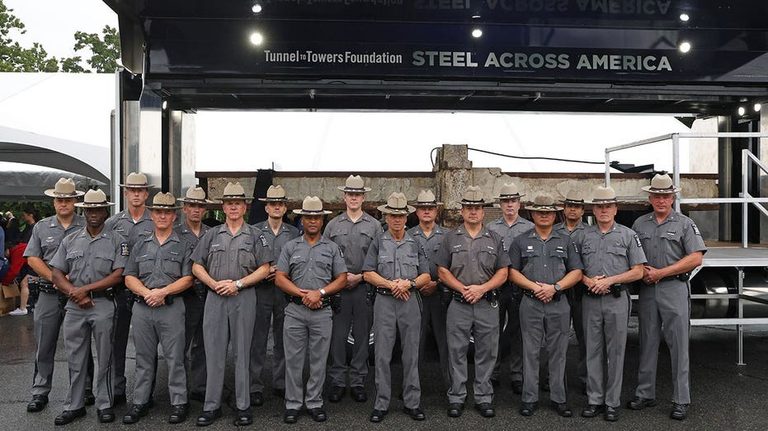 World Trade Center Steel Beam Arrives At West Point Honoring 9 11 Heroes