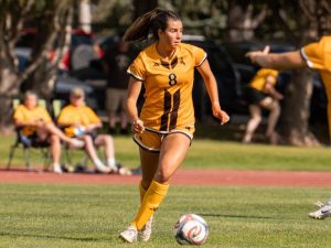 Wyoming Cowgirls Rally To Defeat Montana 3 1 In Missoula