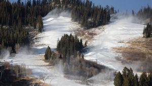 Wyoming Study Finds Jackson Hole And Grand Targhee May Become Ski Refuges As Sno
