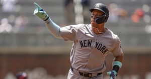 Yankees Secure Ninth Postseason Spot With 8 3 Comeback Win In Minneapolis