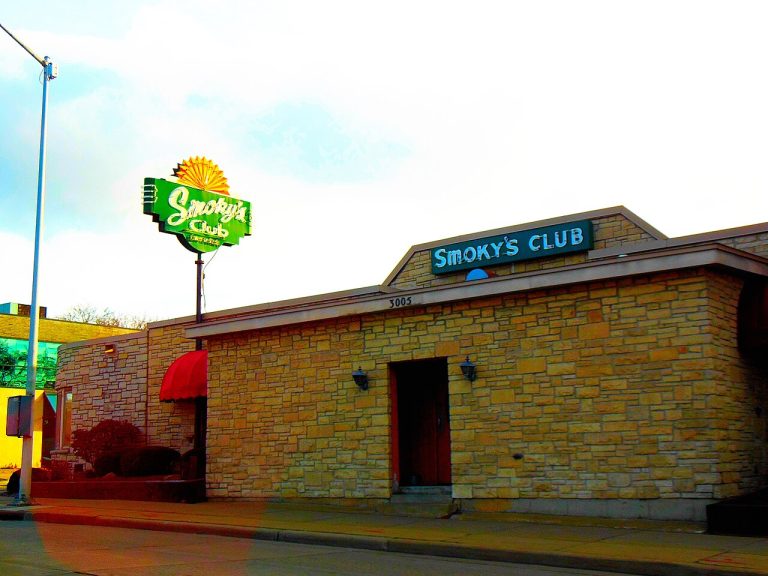 Smoky's Club — Madison