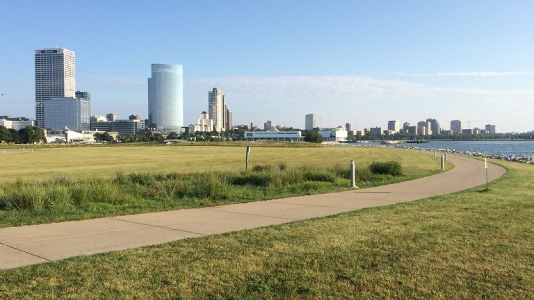 Lakeshore State Park — Milwaukee