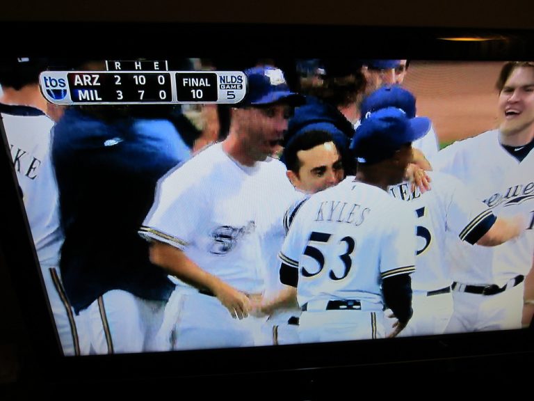 Brewers Make History: Milwaukee on the Brink of Another NLCS After Stunning Comeback Win