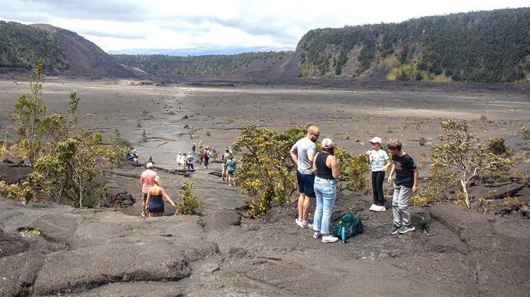 70 Year Old Hiker Rescued After 24 Hour Search In Hawaii Volcanoes National Park