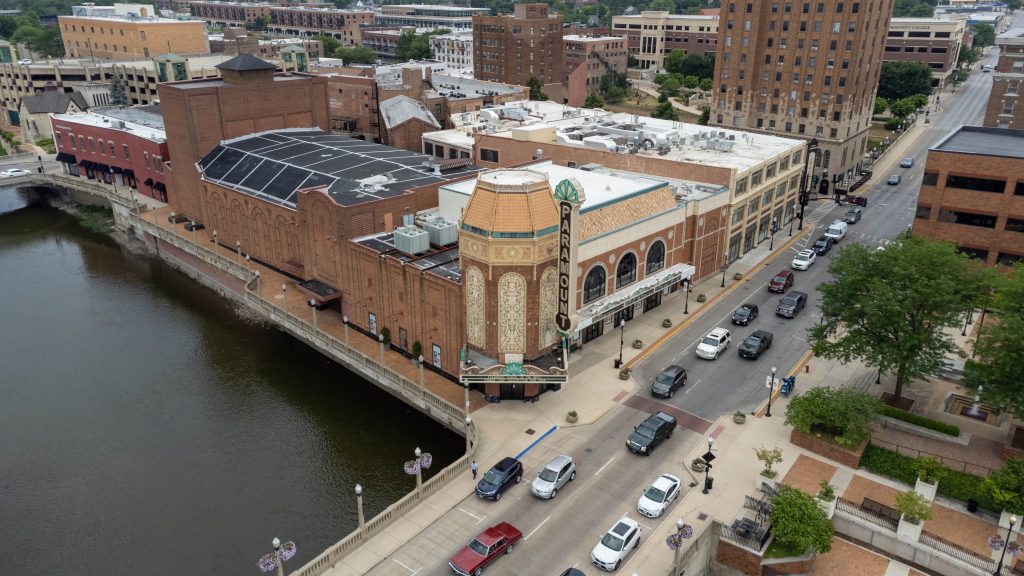 Aurora's Paramount Theatre to Debut Reimagined 'A Christmas Carol' This Holiday Season