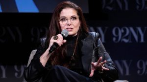 Actress Debra Messing Endorses Bruce Blakeman In New York Governor Race