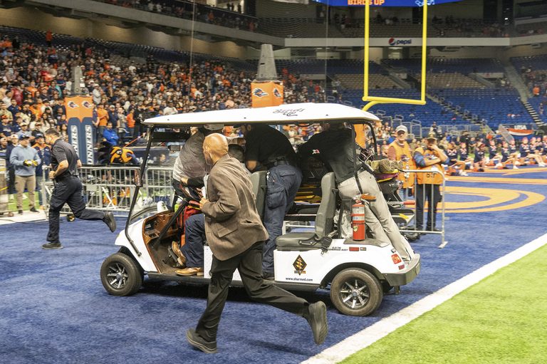 Air Force Tech Sgt Ian Patterson Dies In Fall During Pregame Rappel At Alamodome