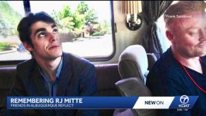 Albuquerque Honors Breaking Bad Star Rj Mitte With Museum Visits And Silent Trib