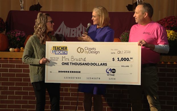 Ambridge Middle School Teacher Amy Braund Named Wtae Teacher Of The Month