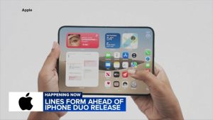 Apple Fans Line Up In Ardmore And Center City For Iphone Duo Launch