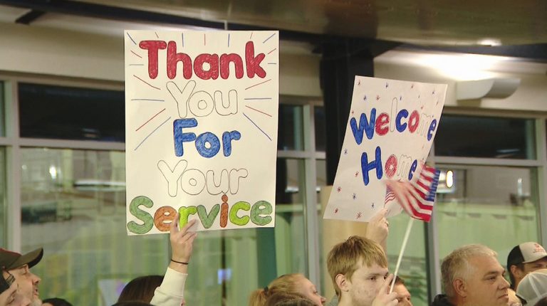 Appleton Veteran Brothers Board Old Glory Honor Flight To Washington