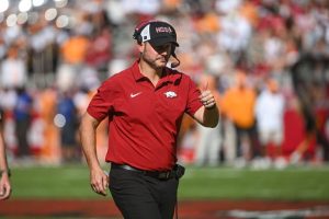 Arkansas Razorbacks End 14 Game Sec Losing Streak With 31 21 Victory Over Vander