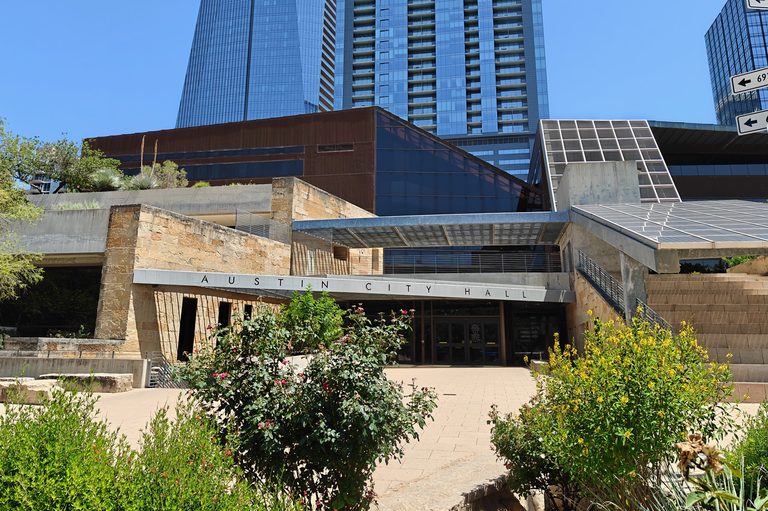 Austin City Council Approves Rezoning For 475 Unit Mixed Use Project On Loop 360