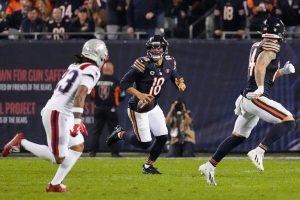 Bears Rally Past Patriots 30 24 In Thrilling Soldier Field Showdown
