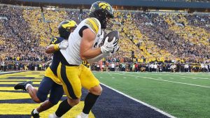 Betmgm Offers Up To 1 500 In Bonus Bets For Iowa Vs Washington College Football