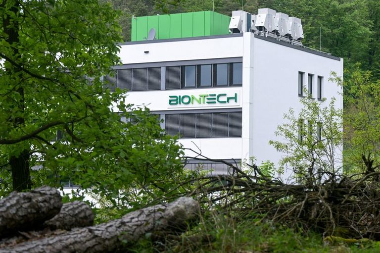 Biontech S Mrna Cancer Therapy Fails First Goal But Continues Trial For Head And