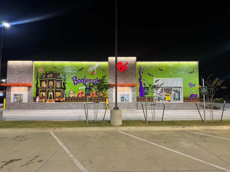Bojangles On State Hwy 121 Goes Green For Halloween Offers Free 6 Piece Meal To