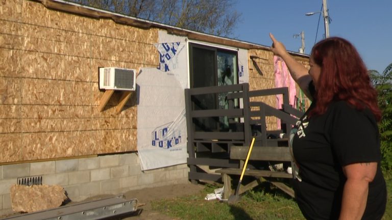 Bowling Green Resident Still Awaiting 4 000 Home Depot Refund For Undelivered Wi
