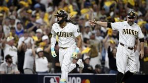 Brewers Lead Nlds 2 0 As Padres Face Game 3 With Over 7 Run Betting Line