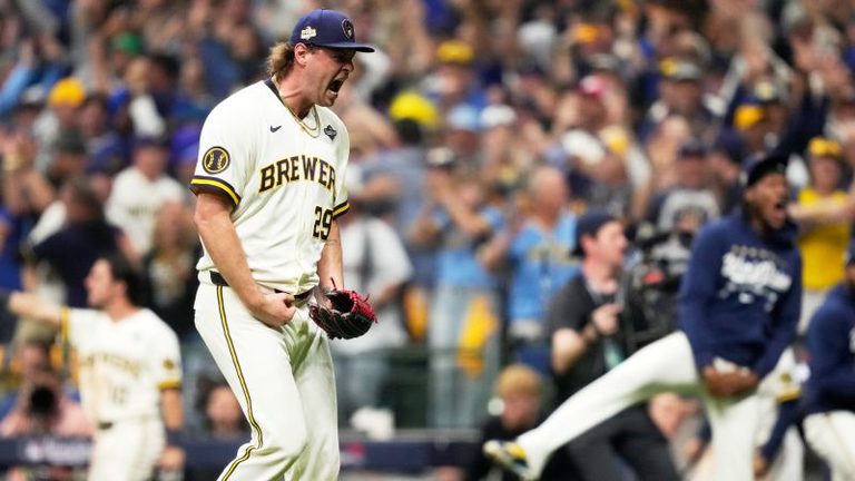 Brewers Lead Rays 2 0 In World Series Aim For 3 0 Sweep Tonight
