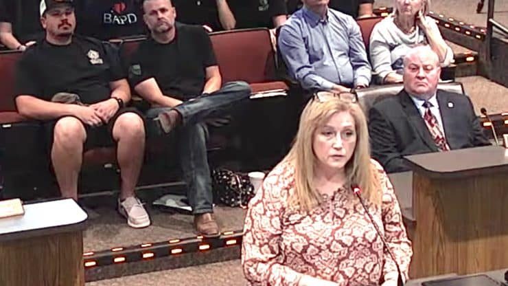 Broken Arrow Community Rallies Behind Police Chief Lance Arnold Amid Investigati