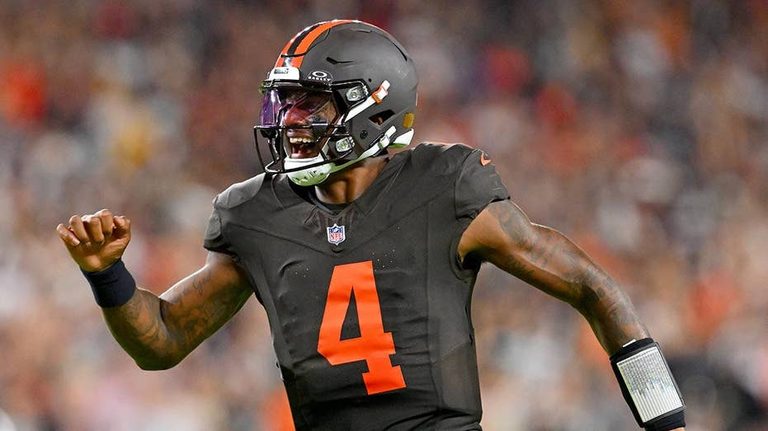 Browns 56 Yard Field Goal Lifts Them Past Steelers In Thursday Night Showdown