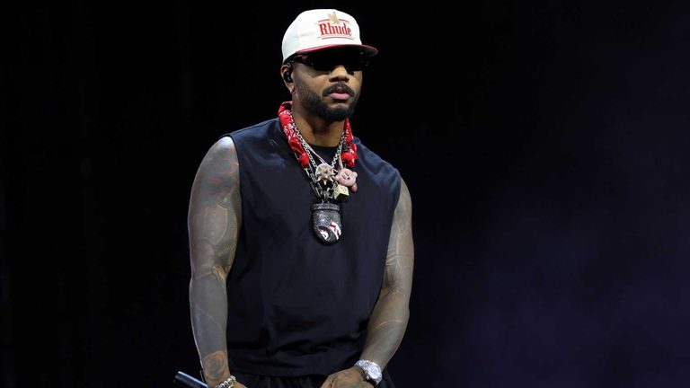 Bryson Tiller Returns To Iroquois High School Ahead Of Louisville Kfc Yum Center