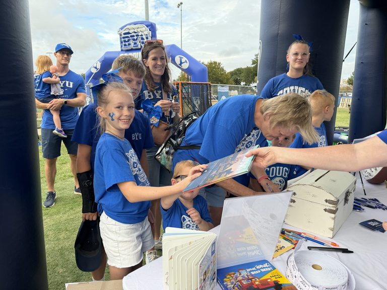 Byu And Tcu Fans Unite To Boost Fort Worth Children S Literacy