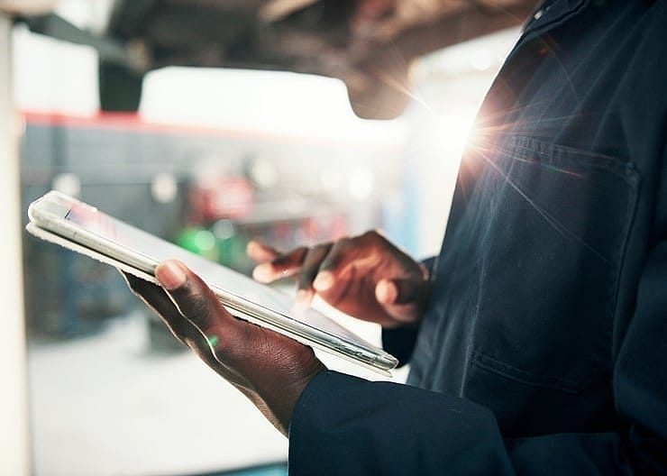 California Ranks Third Nationally In Auto Mechanic Wages But Shops Still Face A