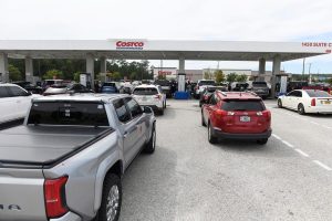 Category 2 Hurricane Isaias Heads For Gulf Coast Officials Order Evacuations And