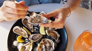 Chef Andrew Zimmern Highlights Regional Flavor Differences At Nyc Oyster Bash