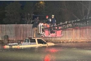 Cheyenne Fire Rescue Saves Driver Trapped After Water Main Break Floods Gregg Wa