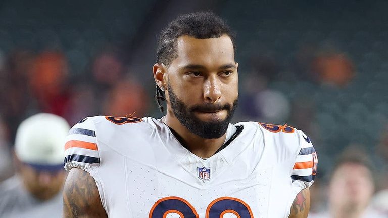 Chicago Bears Defensive End Montez Sweat Returns After Two Game Ped Suspension