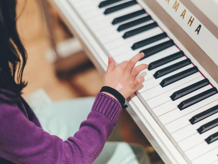 Chicago Vocalist Sunny Naqvi Champions Youth Music Education With Free Workshops