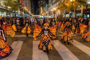 Chicago Weekend Guide Arts In The Dark Parade Pilsen Open Studios And Halloween