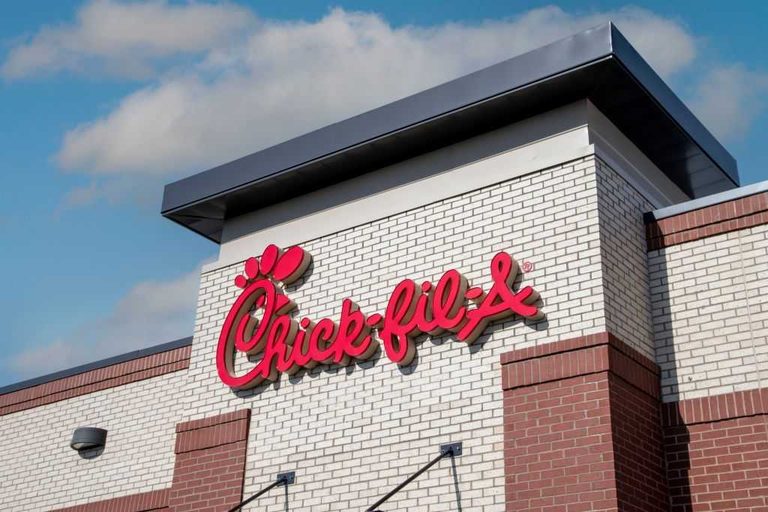 Chick Fil A Opens First Clifton Location Donates 45 000 To Local Hunger Relief