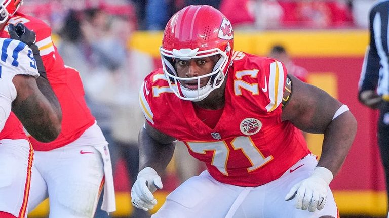 Chiefs Place Offensive Lineman Josh Simmons On Injured Reserve After Team Meetin