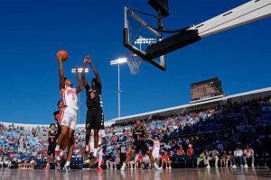 Cincinnati And Xavier Win Exhibition Basketball Games At Mason S Lindner Family