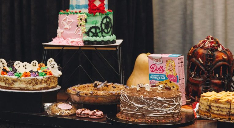 Cincinnati Bake Off Returns Oct 13 With Unlimited Sweet Treats At Cintas Center