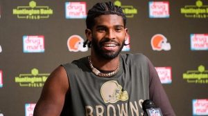 Cleveland Browns Qb Shedeur Sanders Hires Agent Fueling Trade Speculation