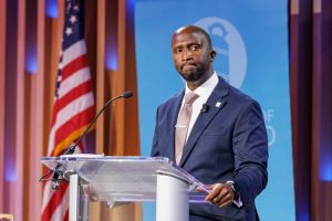 Cmsd Ceo Reports Record 83 1 Graduation Rate After School Closures