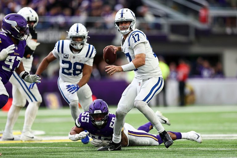 Colts Fall To Unbeaten Vikings After Daniel Jones Late Interception