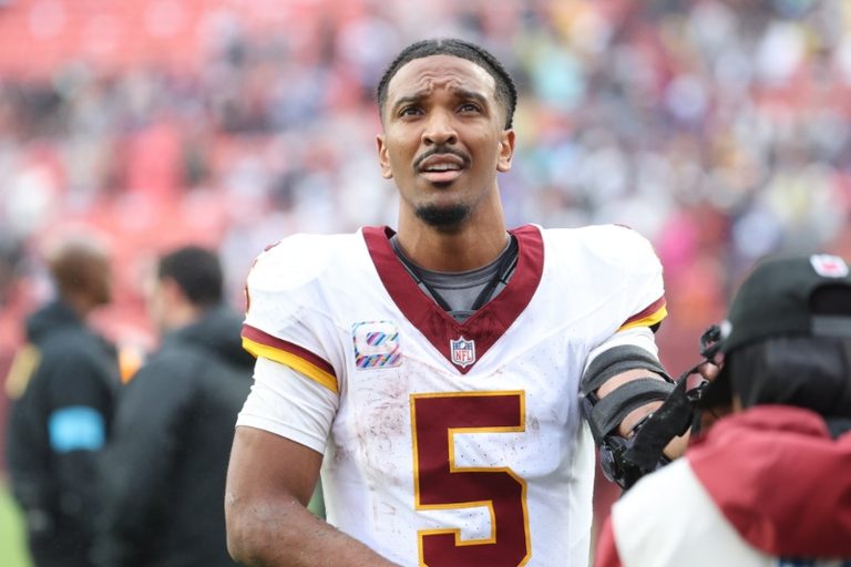Commanders Quarterback Jayden Daniels Accepts Responsibility For Overtime Clock